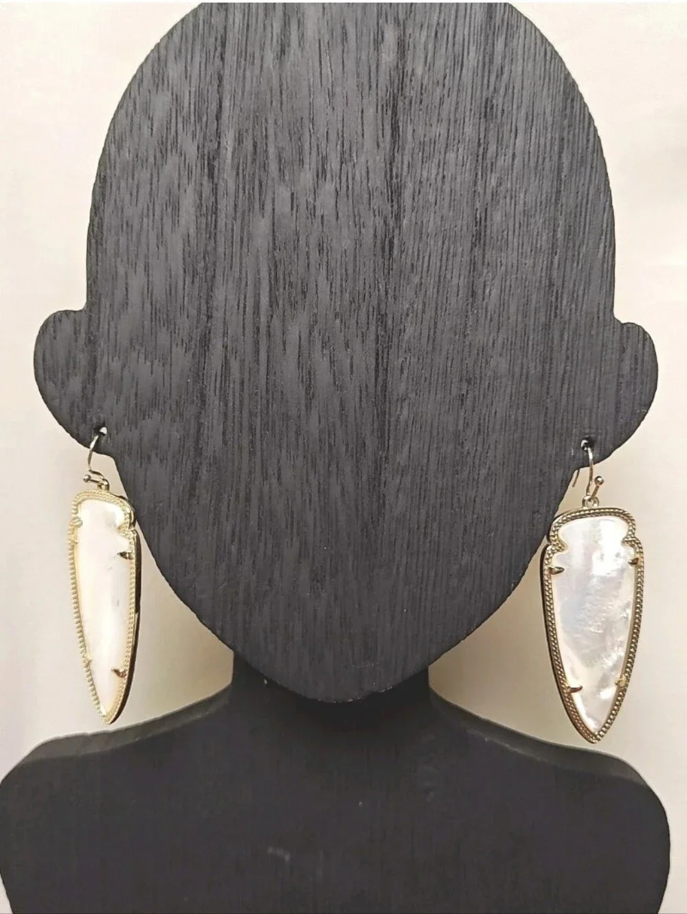 Kendra Scott Arrowhead Skylar Drop Earrings Mother Of Pearl 2